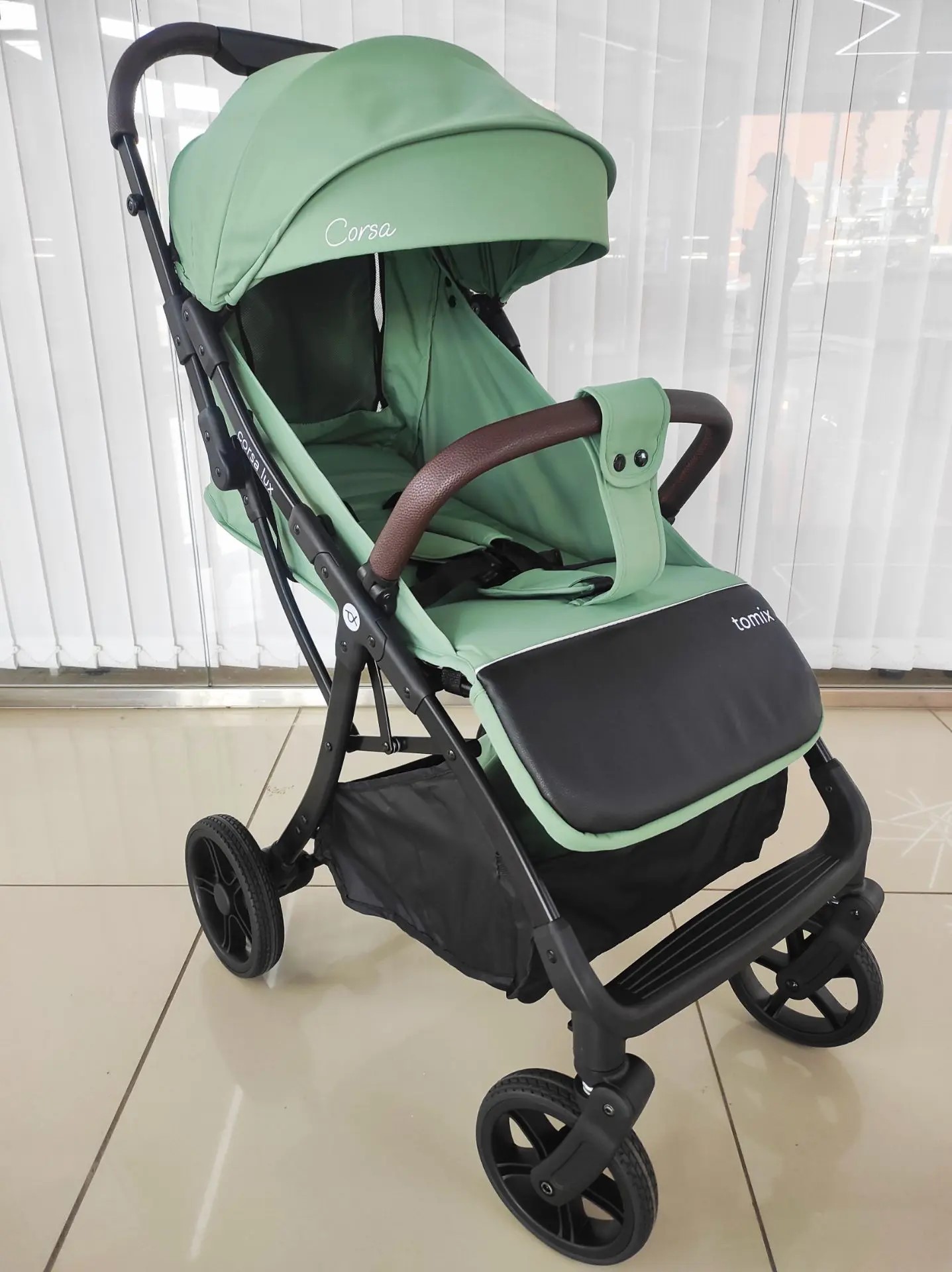 Коляска прогулочная Tomix Corsa Lux