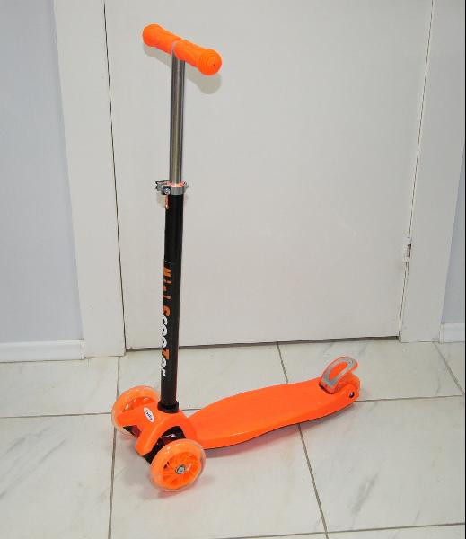 Самокат трехколесный SCOOTER Maxi регулируемая ручка,светящиеся колеса — изображение 2